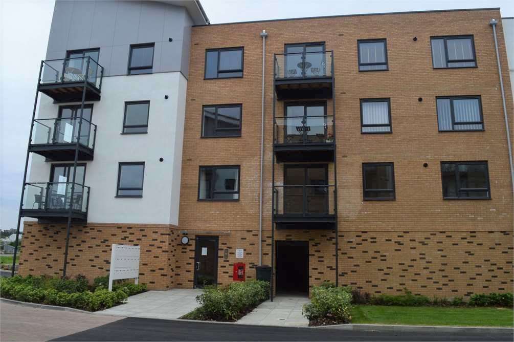 2 bed flat to rent in Creek Mill Way, Dartford, Kent DA1 Zoopla