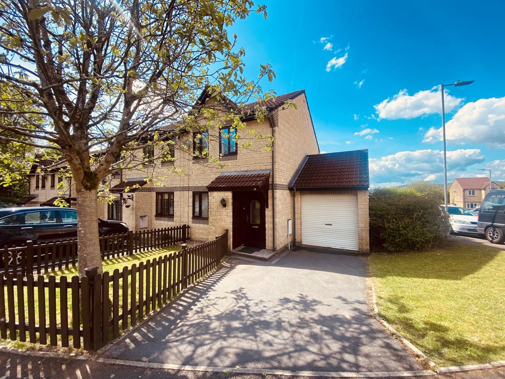 2 bed semidetached house to rent in Ffordd Scott, Birchdale