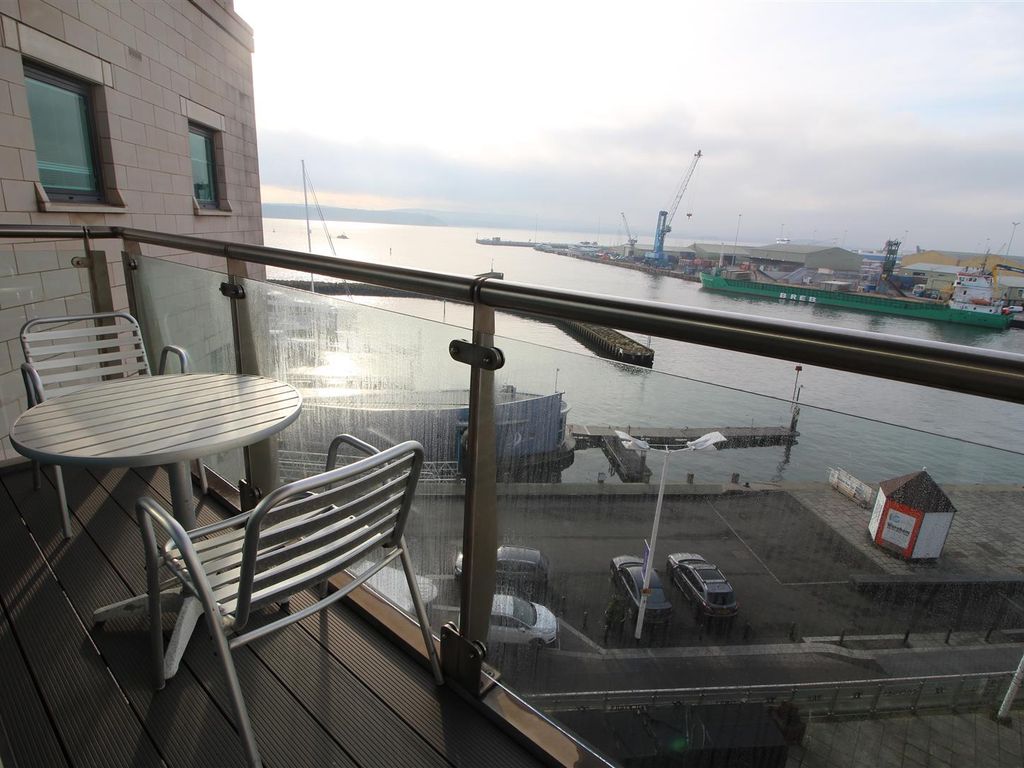 3 bed flat for sale in Dolphin Quays, The Quay, Poole BH15, £635,000