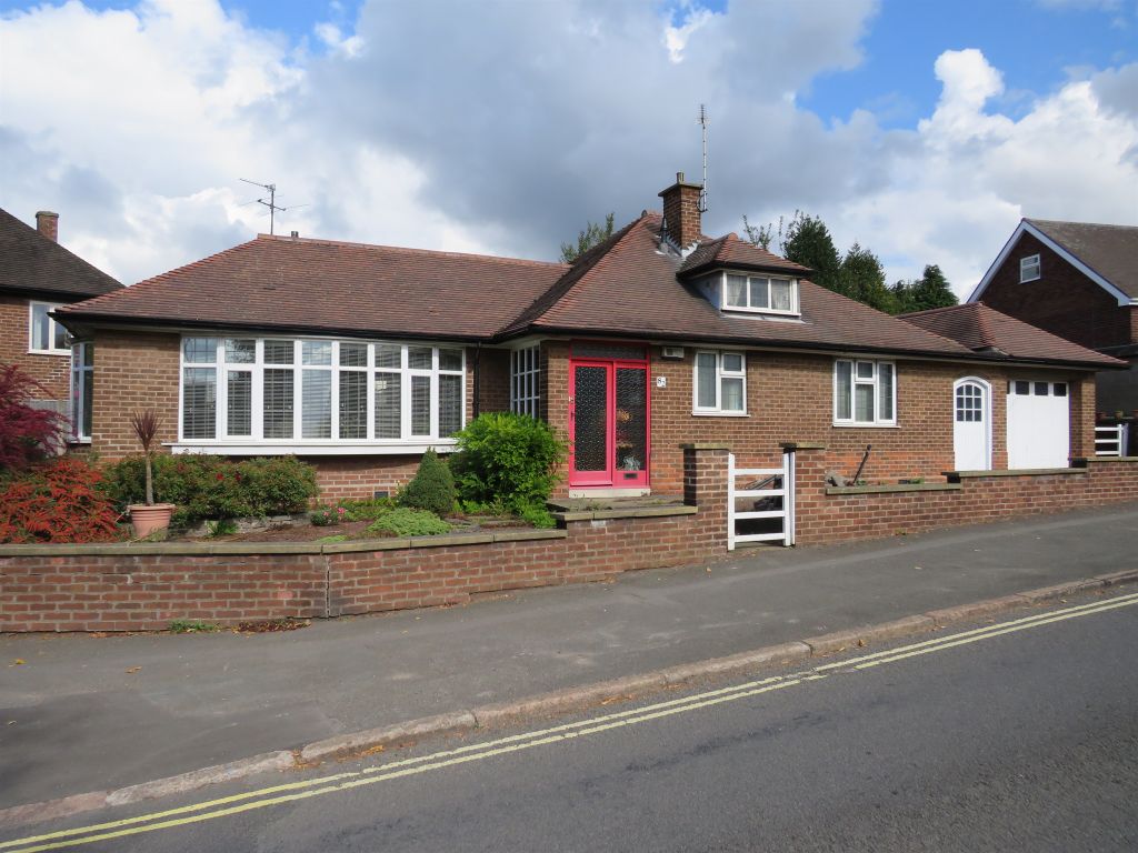 2 bed detached bungalow for sale in Derby Road, Ilkeston DE7, £225,000