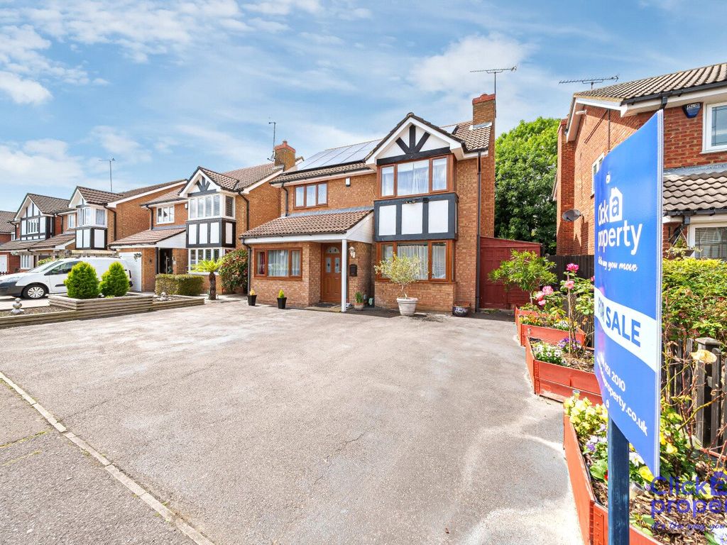 4 bed detached house for sale in Peregrine Road, Waltham Abbey, Essex