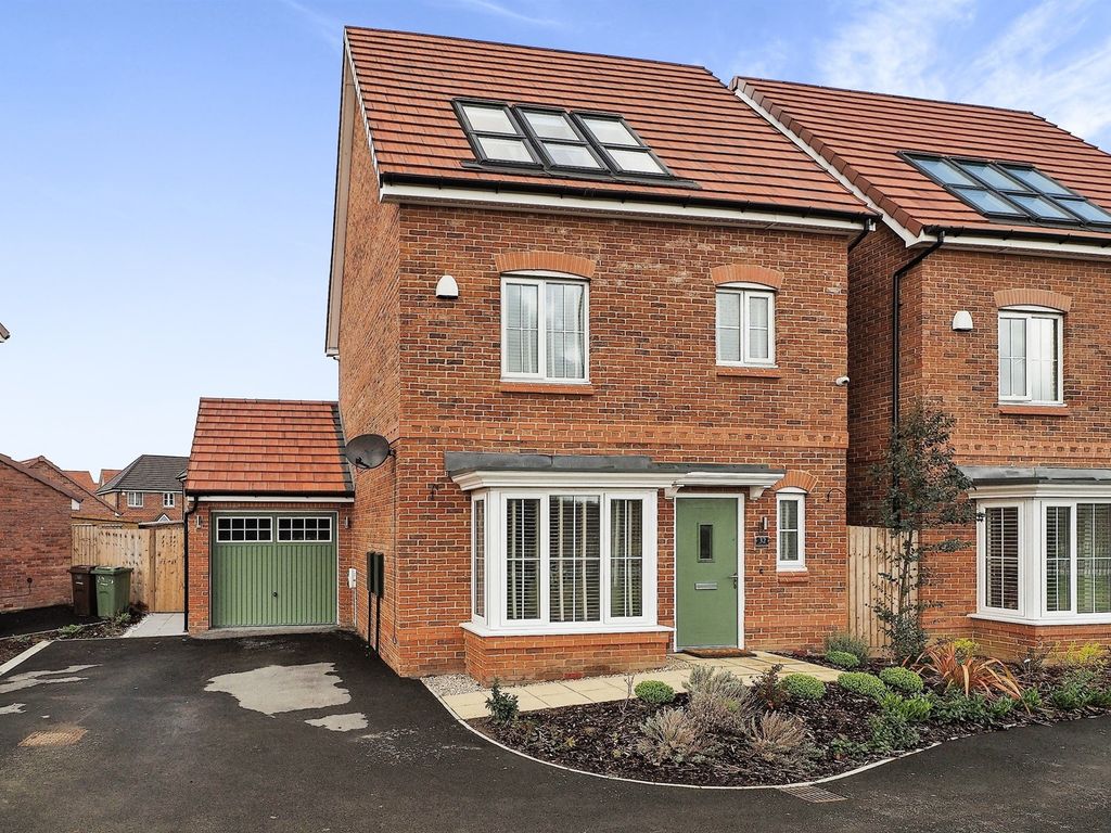 4 bed detached house to rent in Serenity Close, Stanley, Wakefield WF3