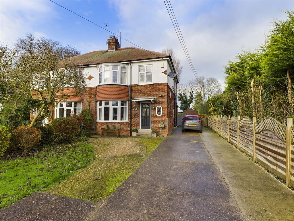 3 bed semidetached house for sale in Atwick Road, Bewholme, Driffield