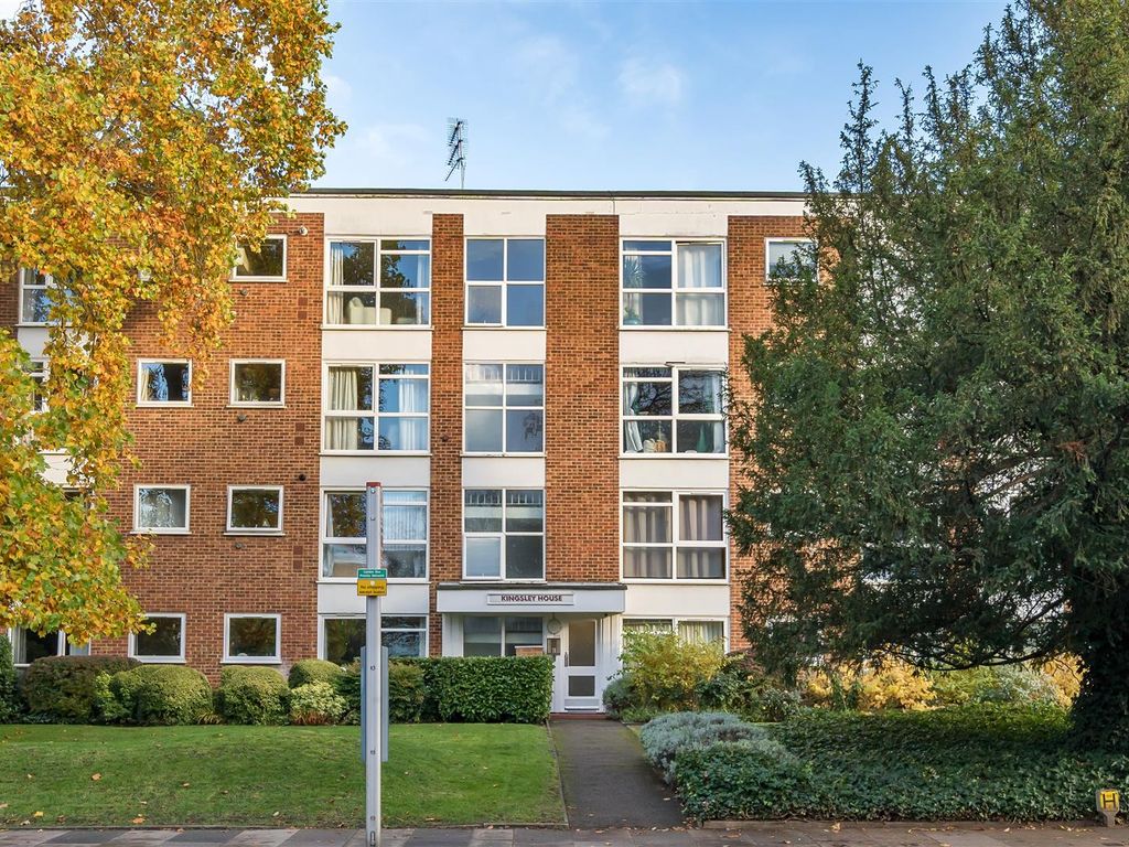 2 bed flat for sale in Claremont Road, Surbiton KT6, £362,500 Zoopla