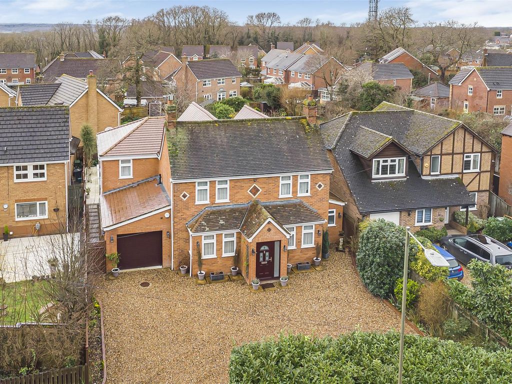 5 bed detached house for sale in Langley Hill, Tilehurst, Reading RG31, £950,000 Zoopla