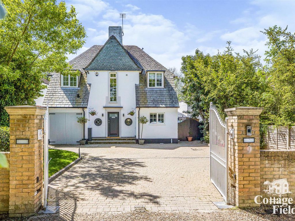 4 bed detached house for sale in Private Road, Enfield EN1 Zoopla