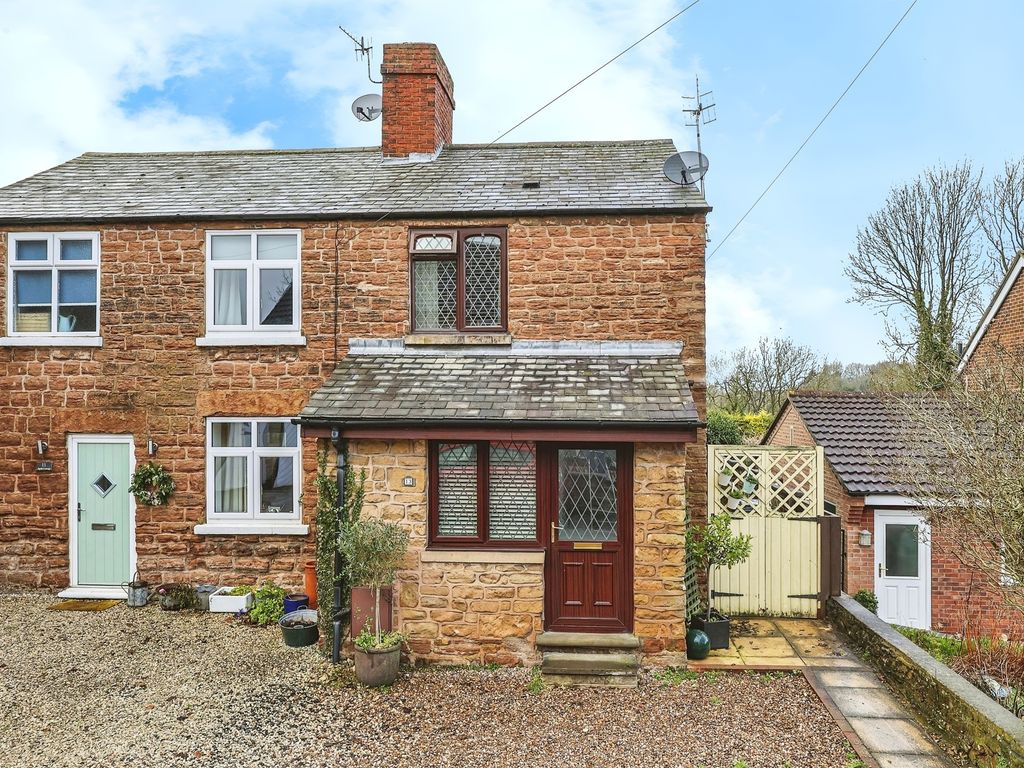 2 bed cottage for sale in Sidney Street, Kimberley, Nottingham NG16, £