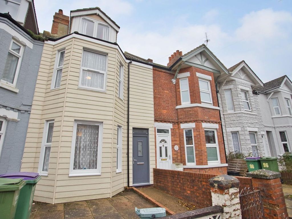 3 bed terraced house for sale in Morehall Avenue, Folkestone CT19 Zoopla