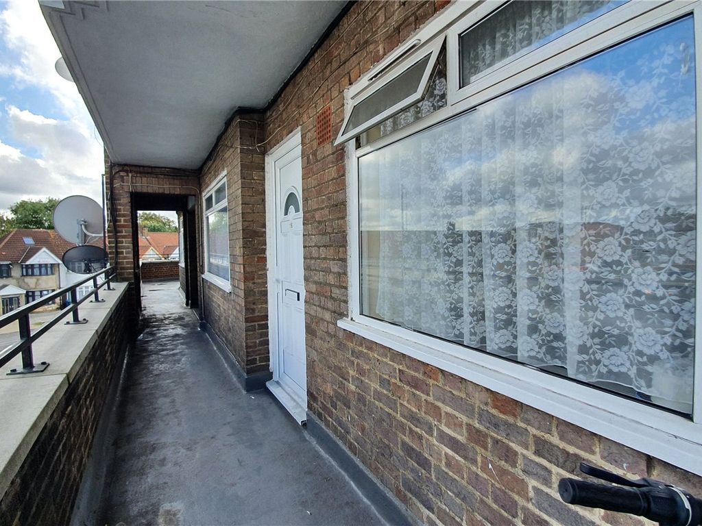 2 bed flat for sale in Queensbury Circle Parade, Stanmore, Middlesex