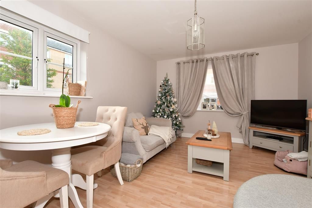 Bridge Road, Wickford, Essex SS11  