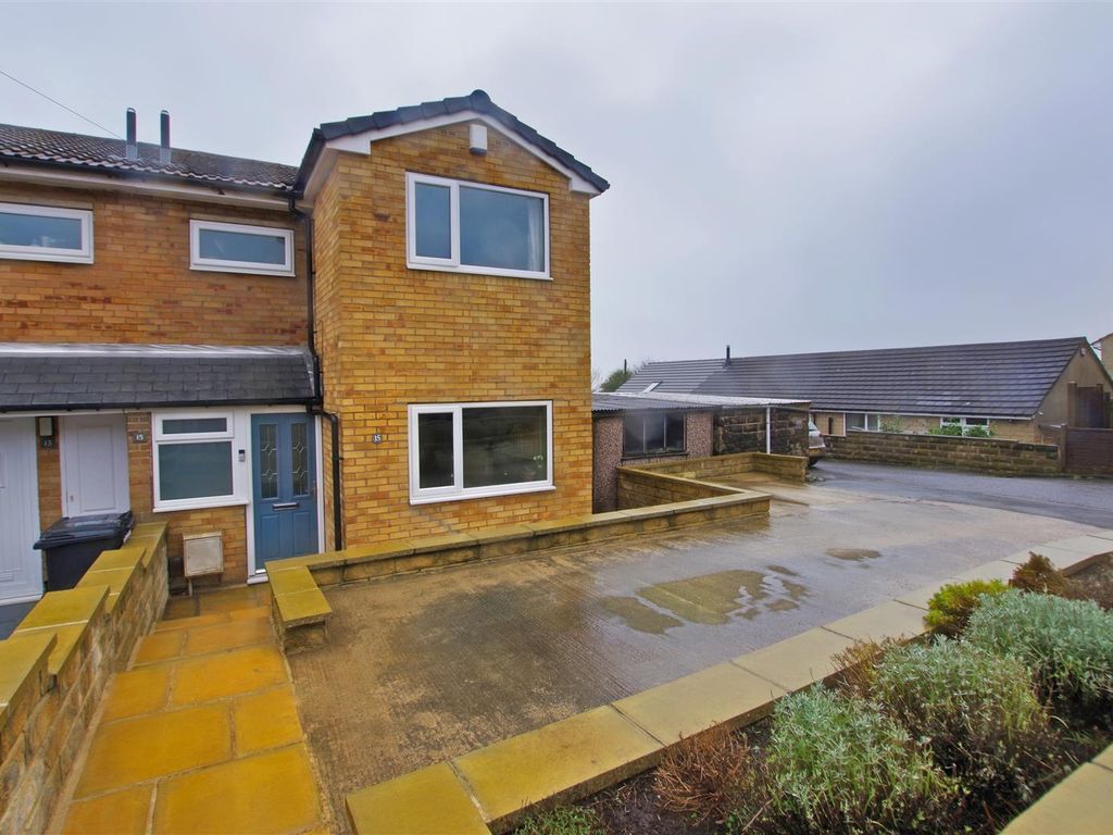 3 bed end terrace house for sale in Queens Drive, Southowram, Halifax