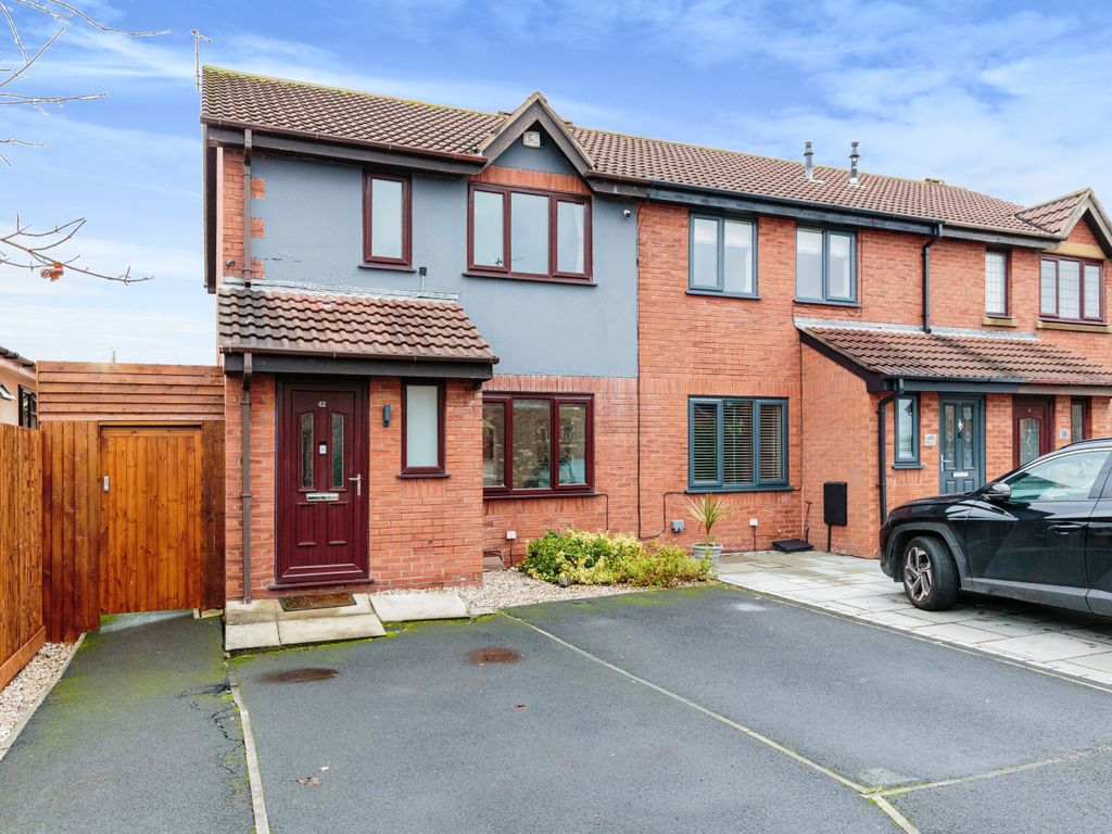 3 bed end terrace house for sale in Oakwood Close, Blackpool FY4 Zoopla