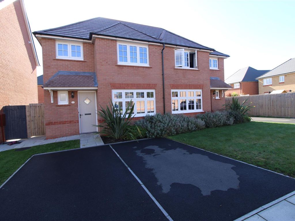 3 bed semidetached house to rent in Westview Close, Formby, Liverpool