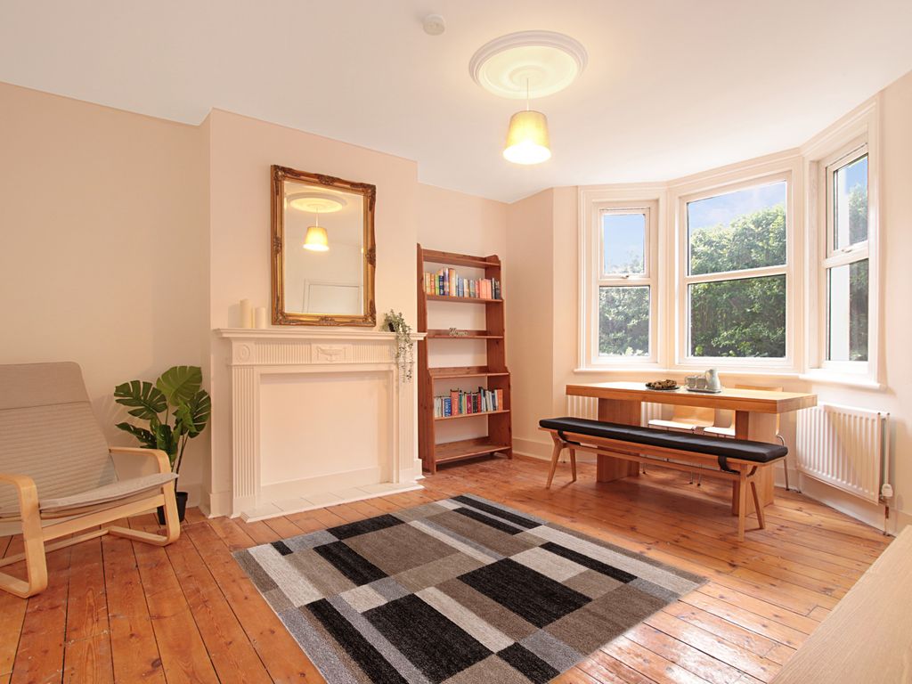 2 bed flat to rent in Ridge Road, London NW2, £2,100 pcm Zoopla