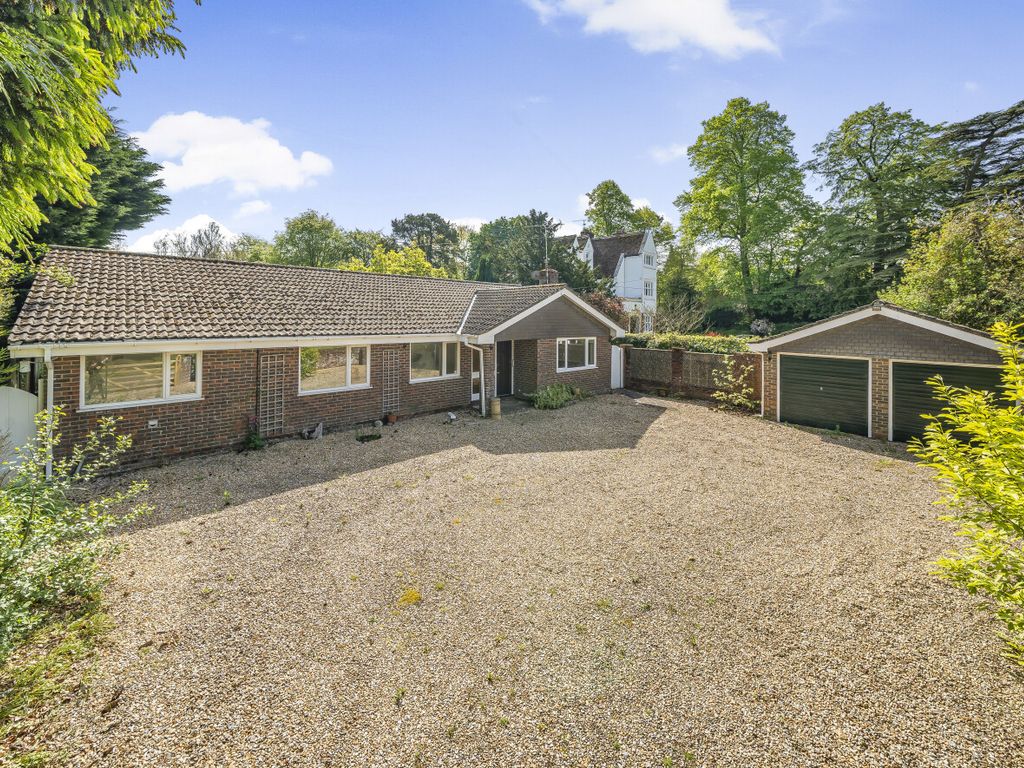 3 bed bungalow for sale in Church Road, Upper Farringdon, Alton, Hampshire GU34, £825,000 Zoopla