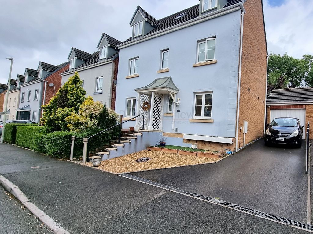 4 bed detached house for sale in Longacres, Bridgend, Bridgend County