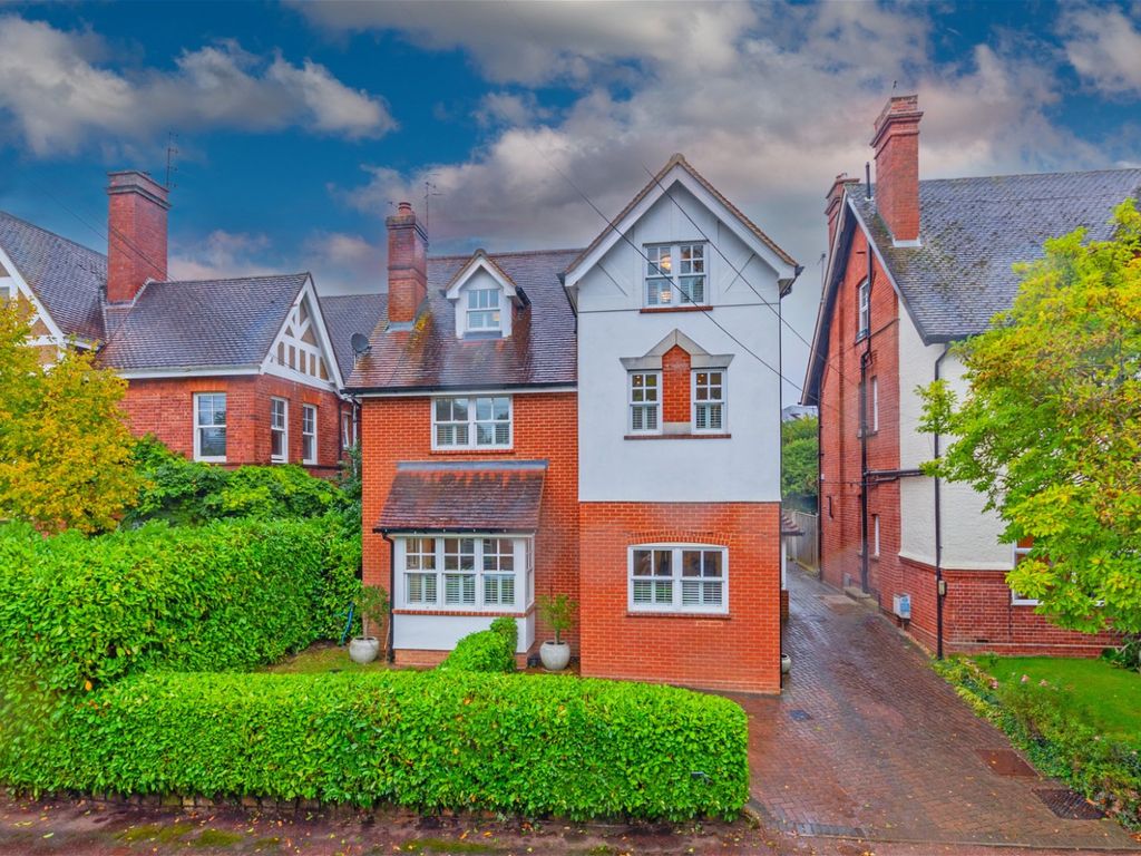 5 bed detached house for sale in Molyneux Park Road, Tunbridge Wells TN4, £1,150,000 Zoopla