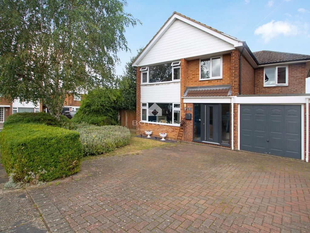 4 bed detached house for sale in Edison Close, Braintree CM7, £450,000