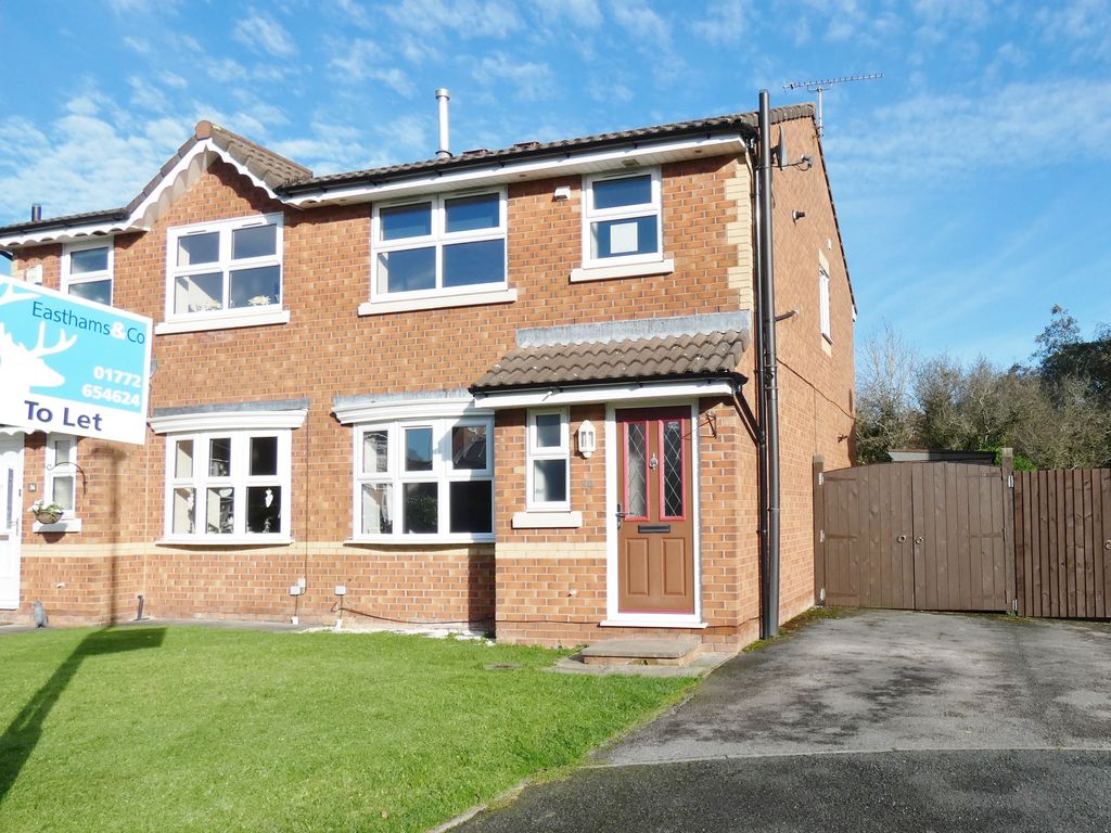 3 bed semidetached house to rent in Roseberry Avenue, Cottam, Preston