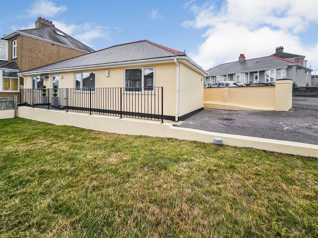 3 bed detached house for sale in South Down Road, Plymouth PL2, £
