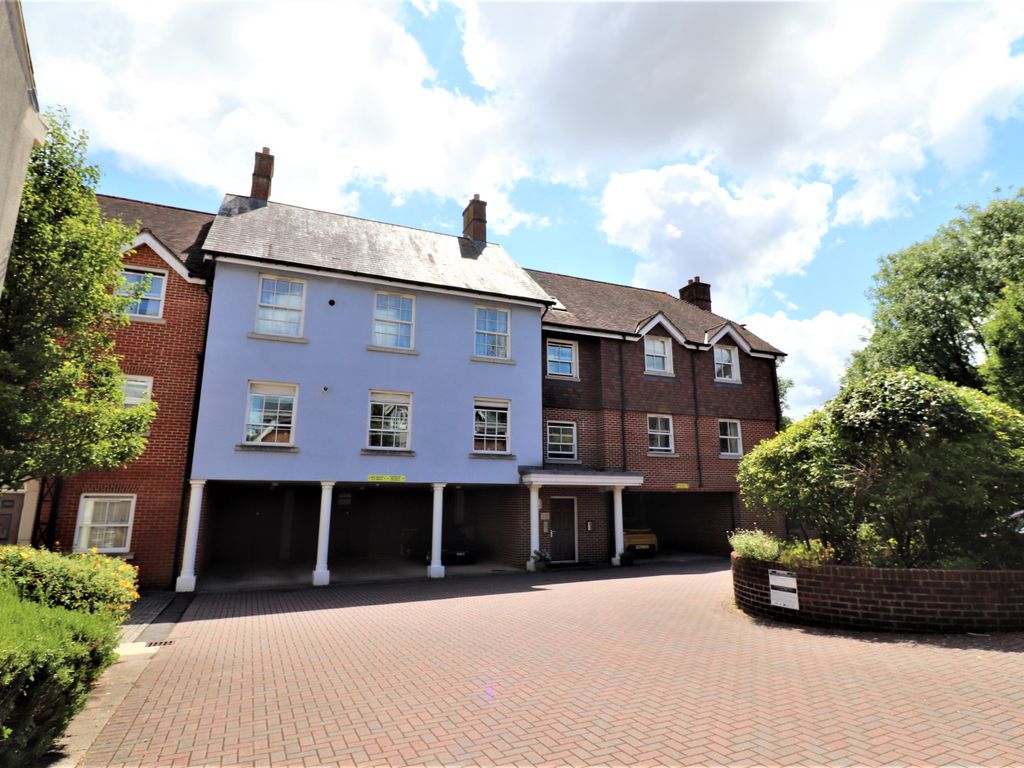 2 bed flat to rent in Elim Close, Waltham, Southampton SO32