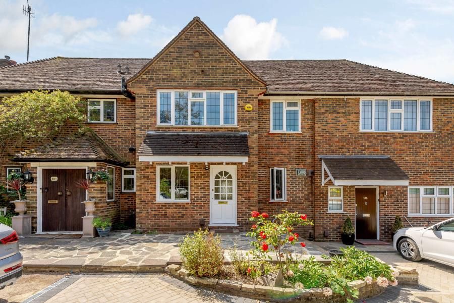 3 bed terraced house to rent in Frithwood Avenue, Northwood HA6 Zoopla