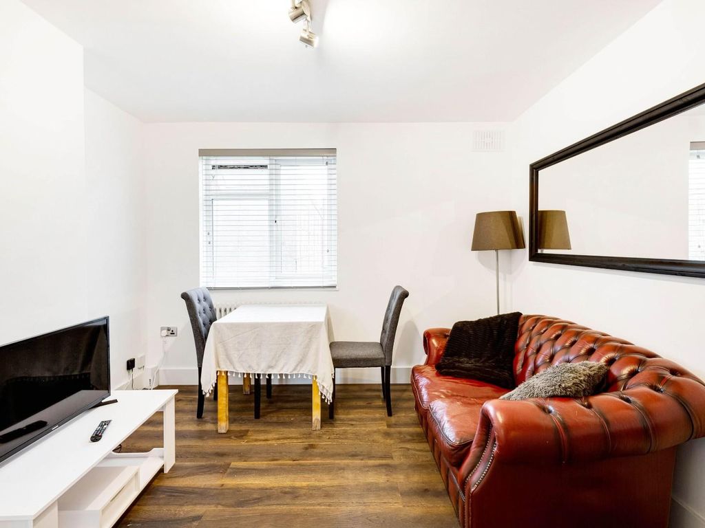 2 bed property for sale in Stanway Court, Shoreditch N1, £375,000 Zoopla