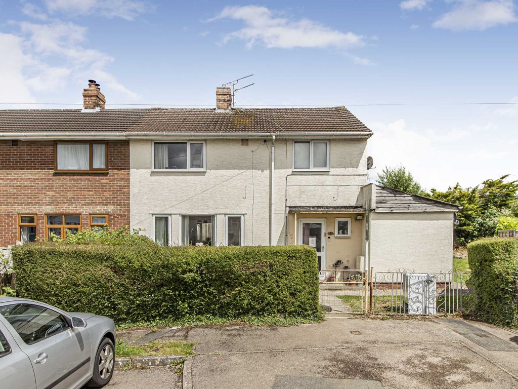 3 bed semidetached house for sale in Southwood Close, Cinderford