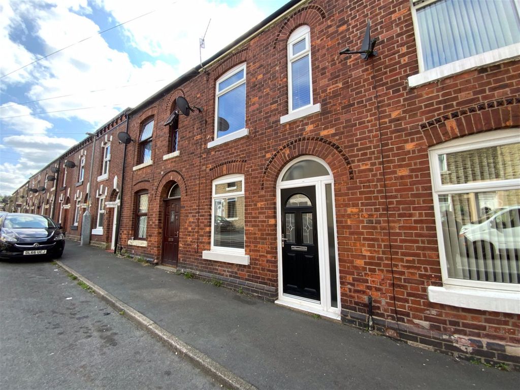 2 bed terraced house to rent in Denbigh Street, Mossley, AshtonUnder