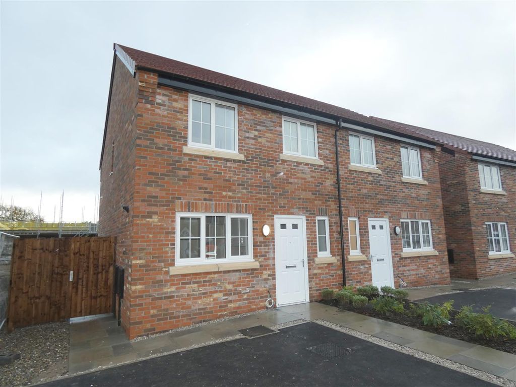 3 bed semidetached house to rent in Chillingham Road, Winsford CW7 Zoopla