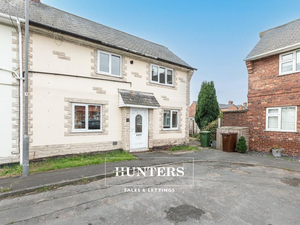 3 bed terraced house for sale in The Green, Purston, Pontefract WF7, £
