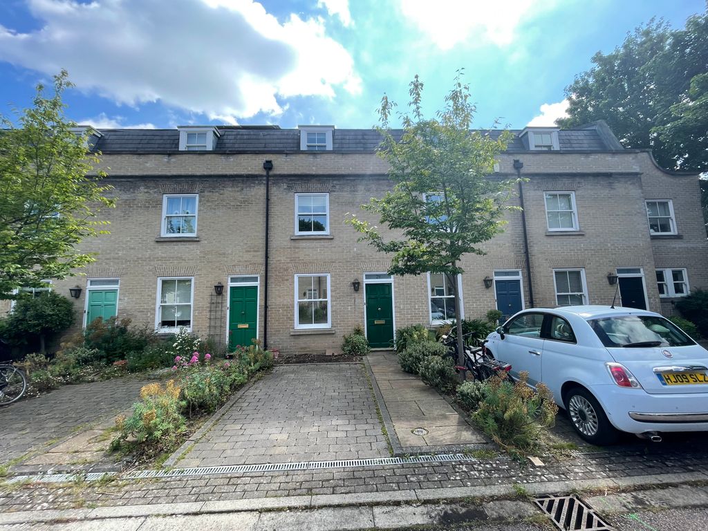 3 bed town house to rent in Cavendish Place, Cavendish Road, Cambridge