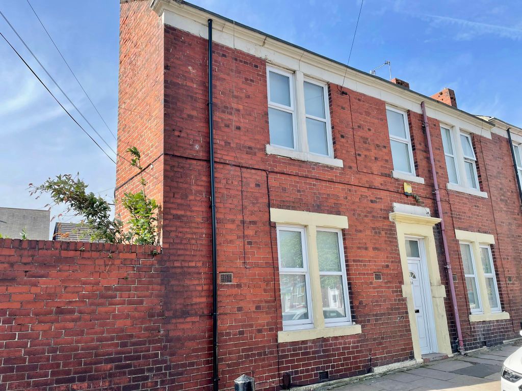 3 bed end terrace house for sale in Grantham Road, Sandyford, Newcastle