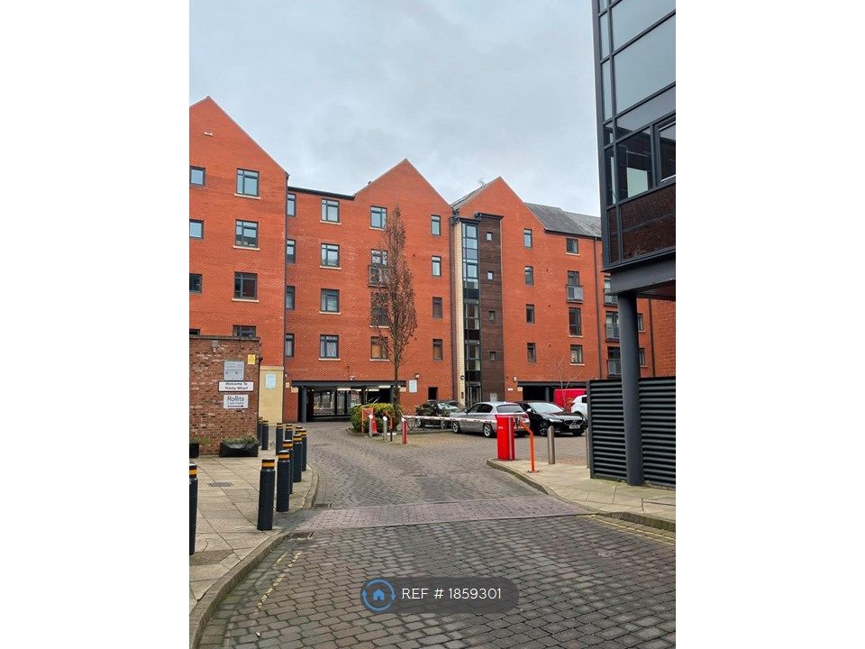 1 bed flat to rent in Trinity Wharf, Hull HU1, £675 pcm Zoopla