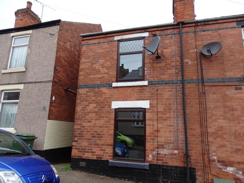 2 bed semidetached house to rent in Bolsover Street, Mansfield NG18, £