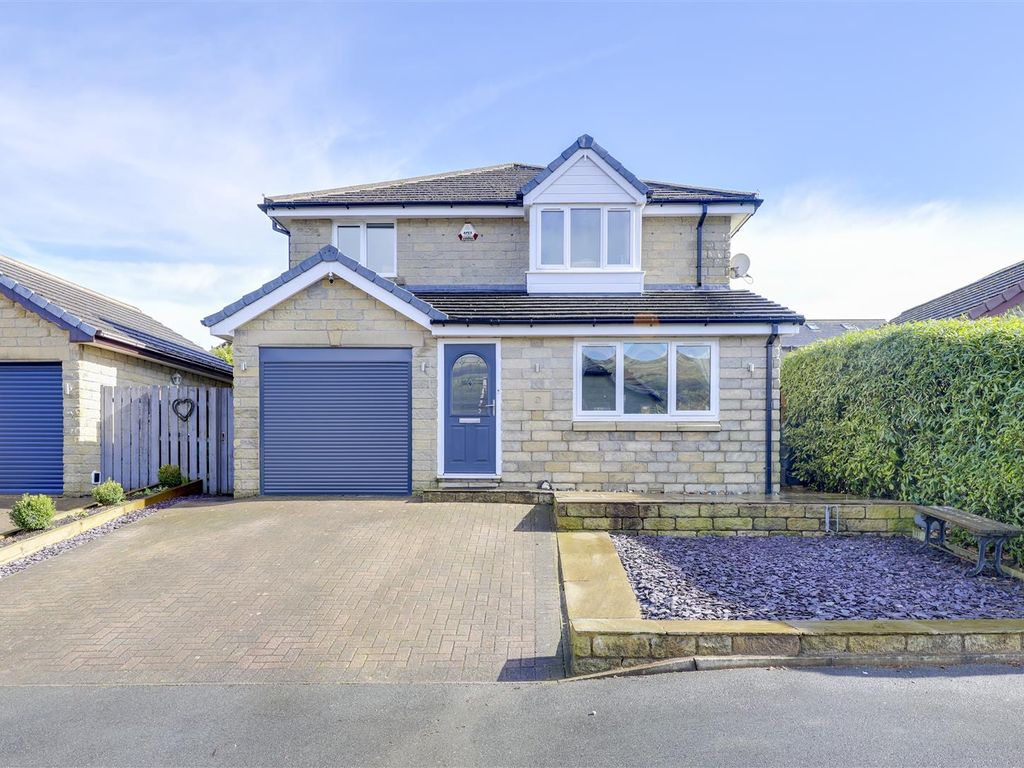 4 bed detached house for sale in Hollinwood Drive, Reedsholme