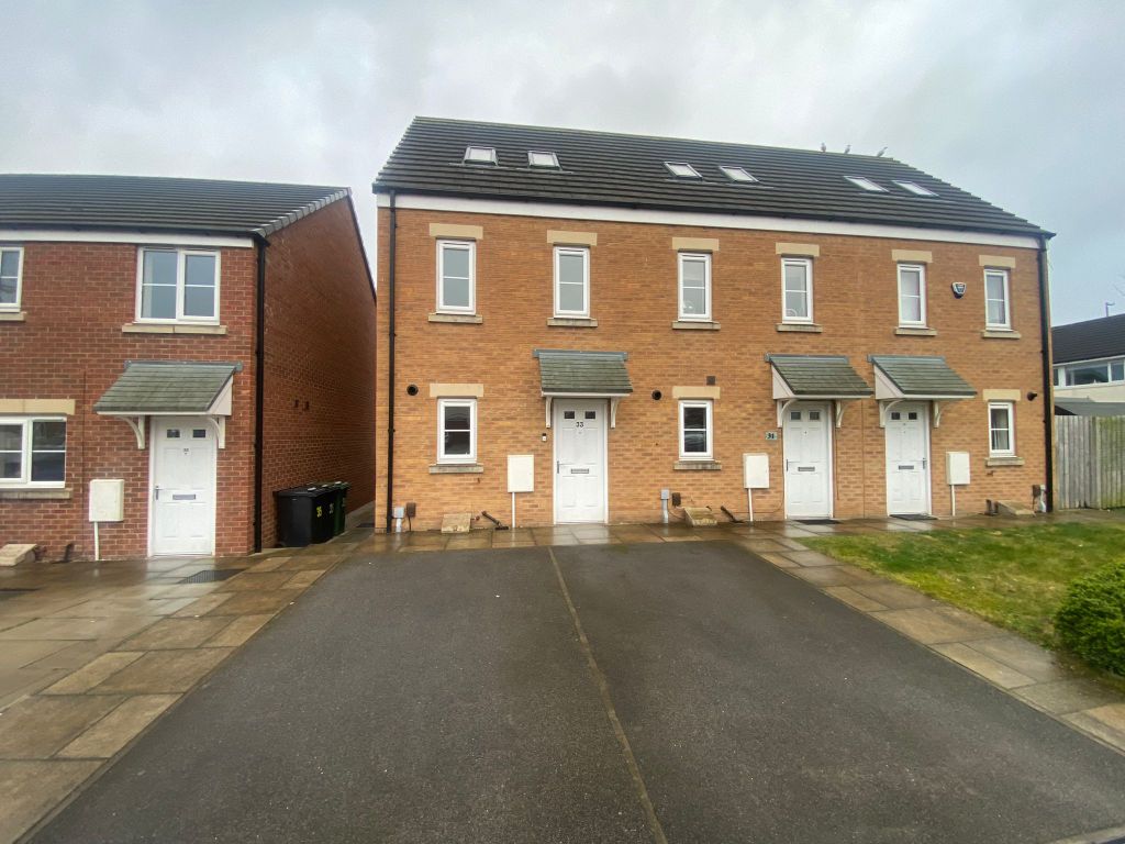 3 bed town house for sale in Ash Tree Grove, Leeds LS14 Zoopla