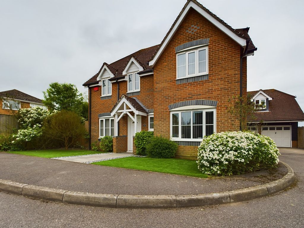 5 bed detached house for sale in Wheelers Meadow, Bursledon