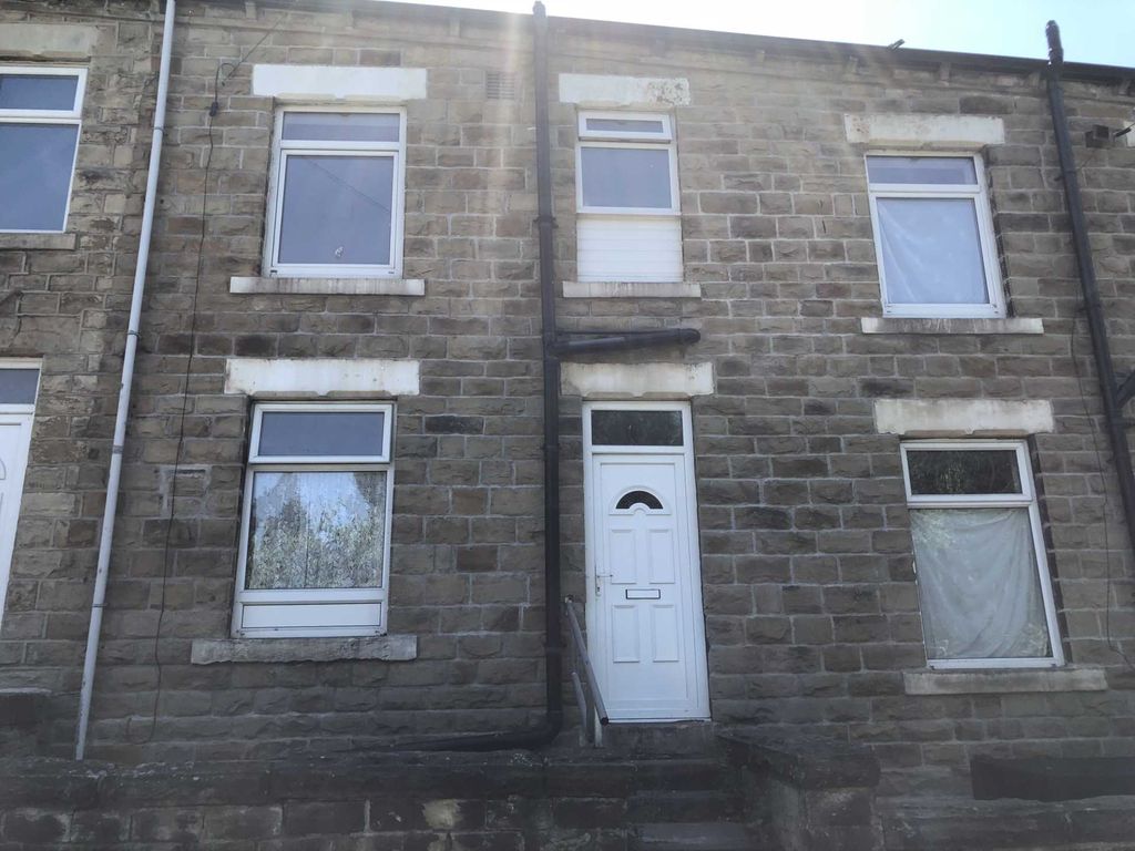 2 bed terraced house to rent in West Street, Batley WF17 Zoopla