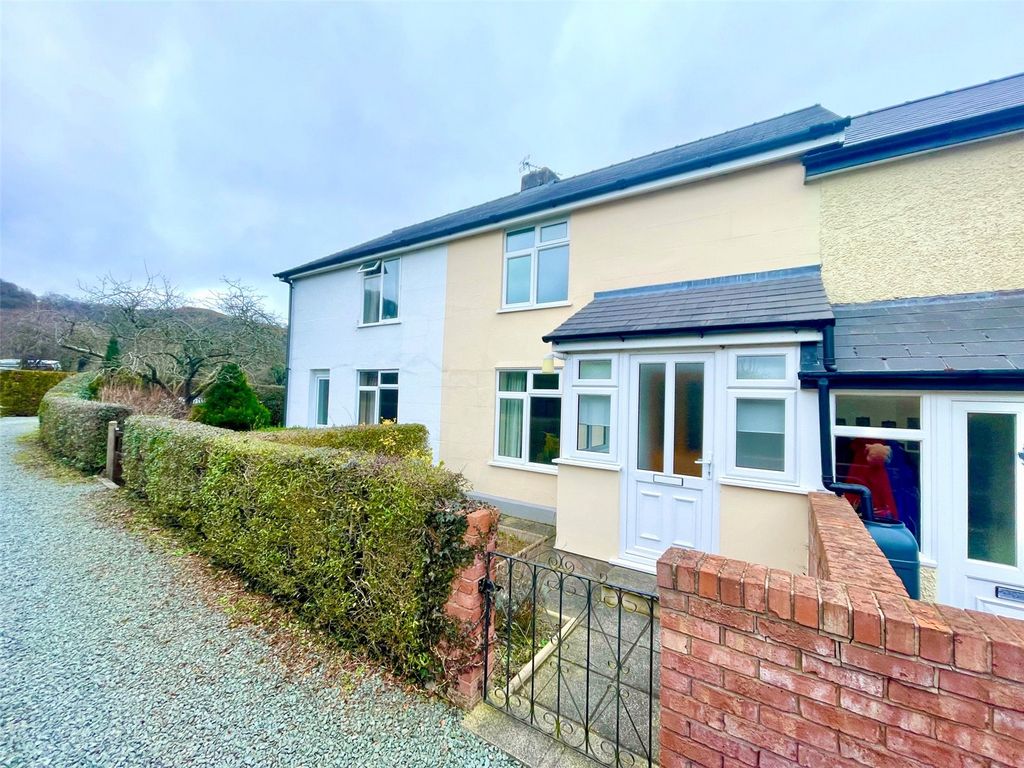 2 bed terraced house for sale in Breidden Terrace, Middletown
