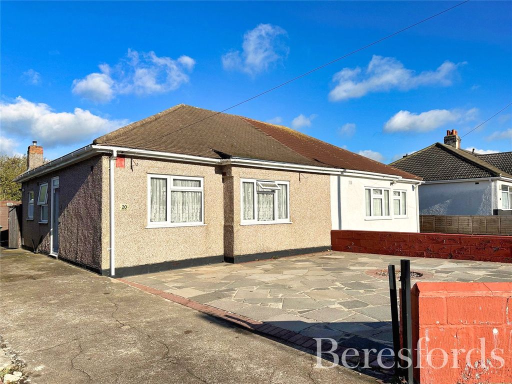2 bed bungalow for sale in Barton Road, Hornchurch RM12, £425,000 Zoopla