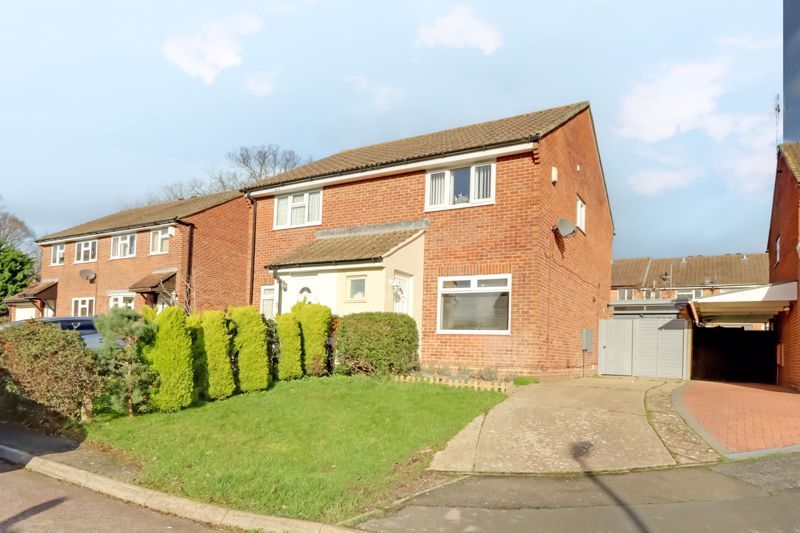2 bed semidetached house for sale in Oberon Close, Tempest