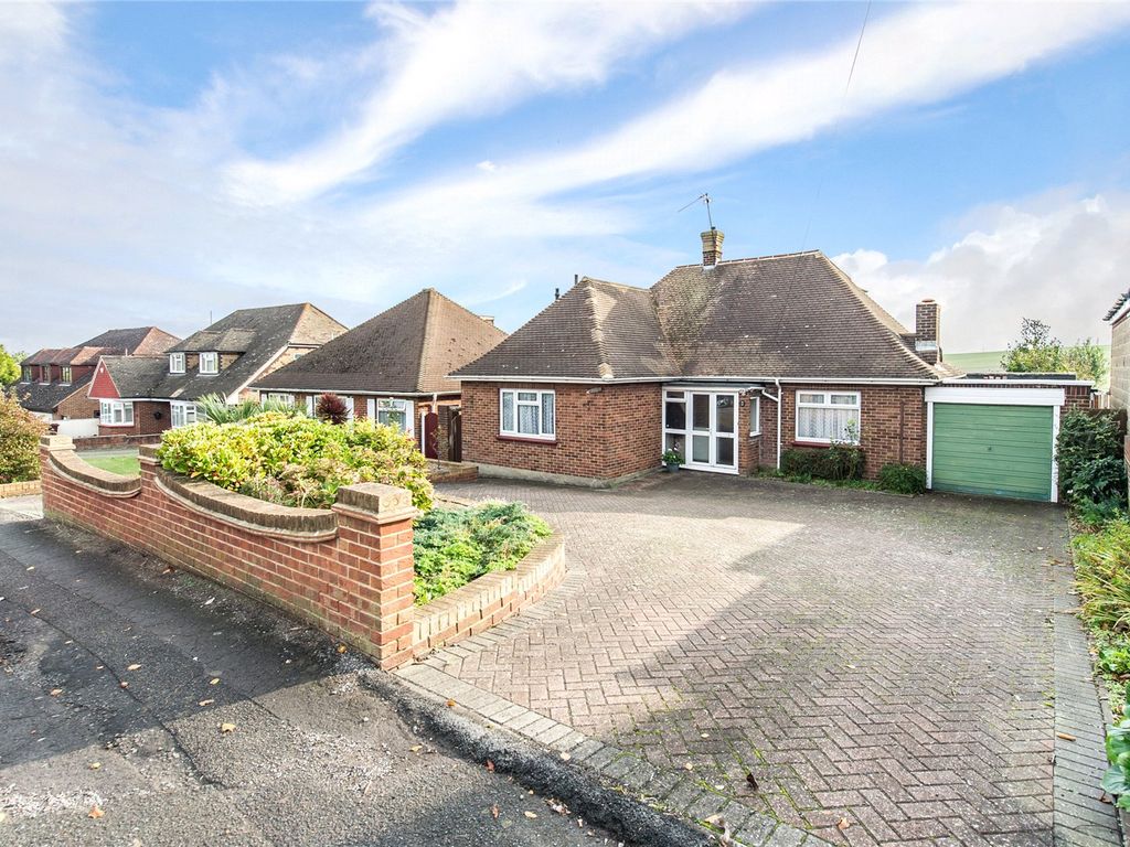 3 bed bungalow for sale in Thong Lane, Gravesend, Kent DA12 Zoopla