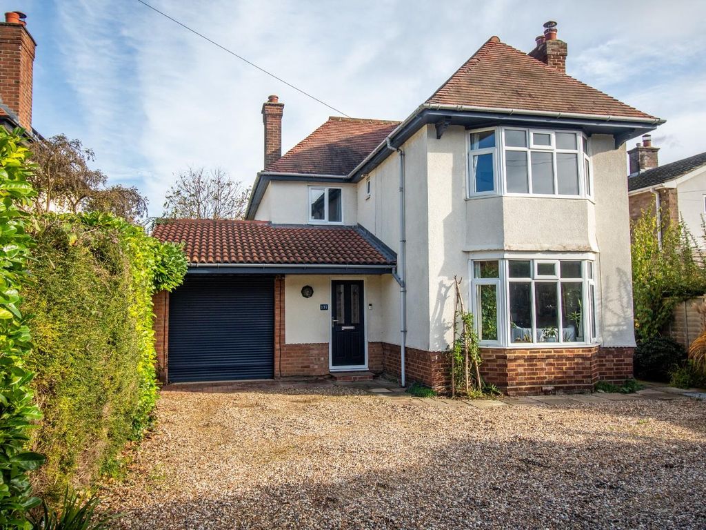 4 bed detached house for sale in Shelford Road, Trumpington, Cambridge
