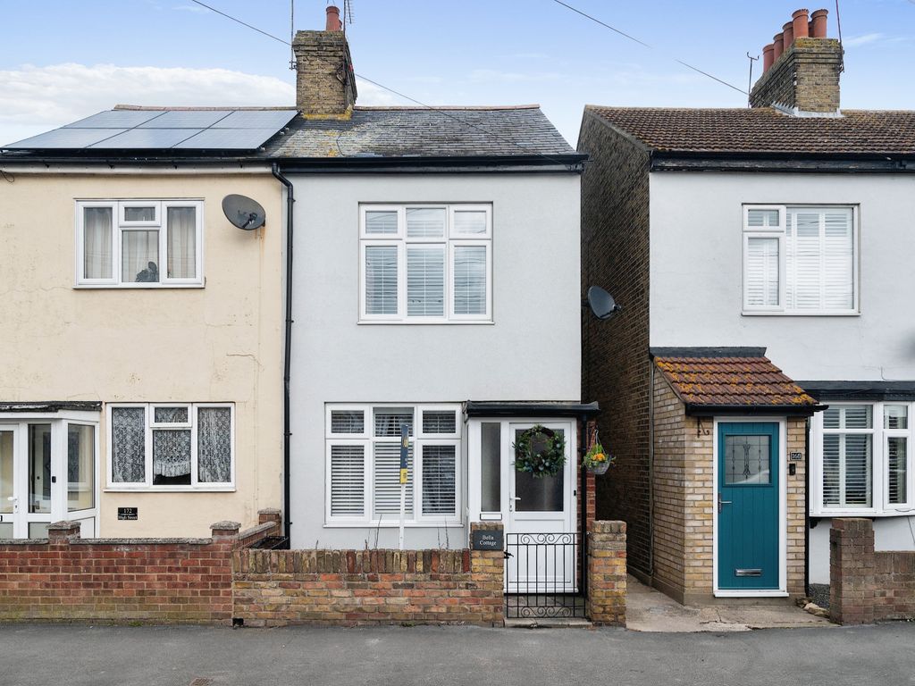 2 bed semidetached house for sale in High Street, Great Wakering