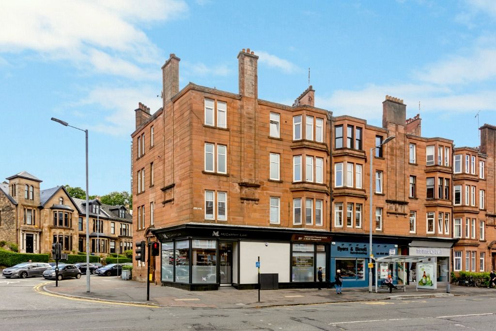 1 bed flat for sale in Flat 2, 239, Crow Road, Broomhill, Glasgow G11, £185,000 Zoopla