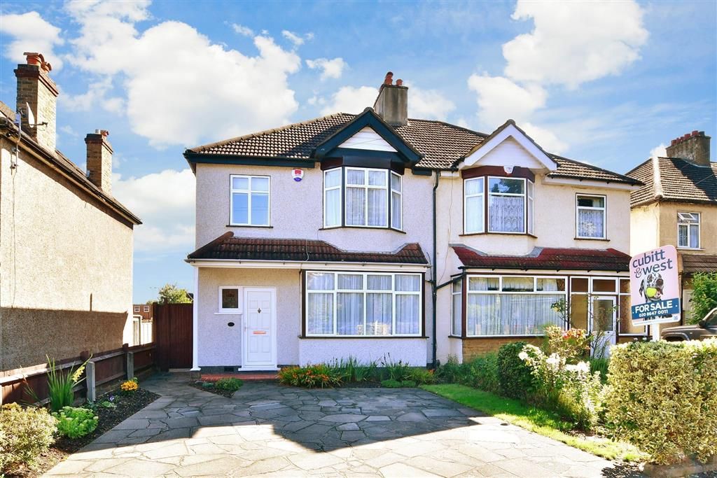 3 bed semidetached house for sale in Plough Lane, Wallington, Surrey