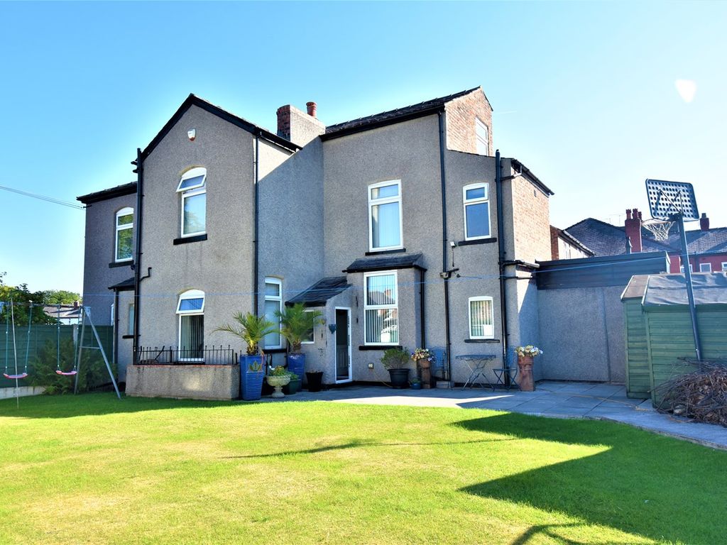 4 bed terraced house for sale in Marsland Road, Sale M33 Zoopla