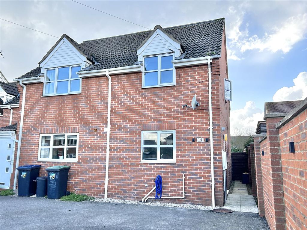 2 bed end terrace house for sale in Brookside, Sutton, Ely CB6, £