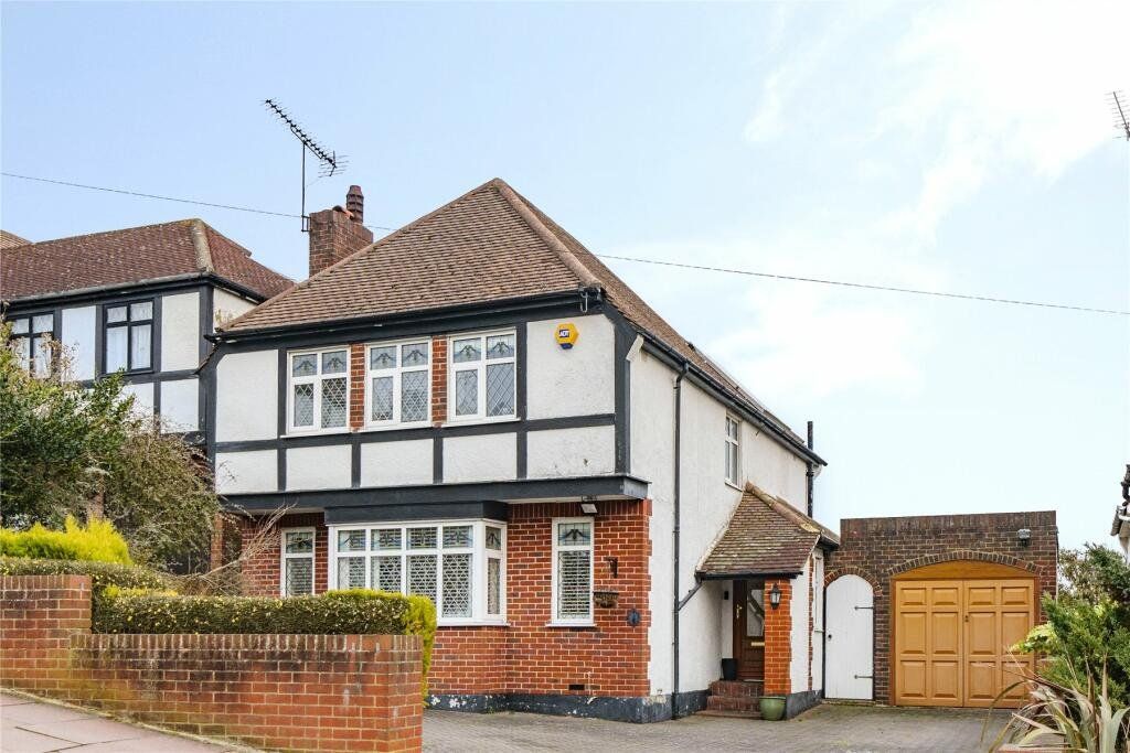 3 bed detached house for sale in Lynmouth Rise, St. Mary Cray